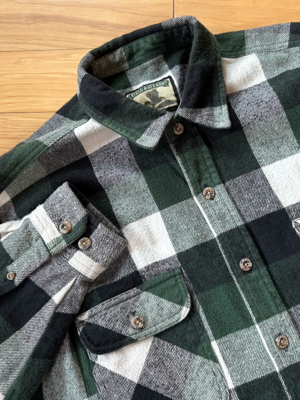 Field & Stream Heavyweight Flannel Shirt Mens Sz L Green Black Plaid Cotton